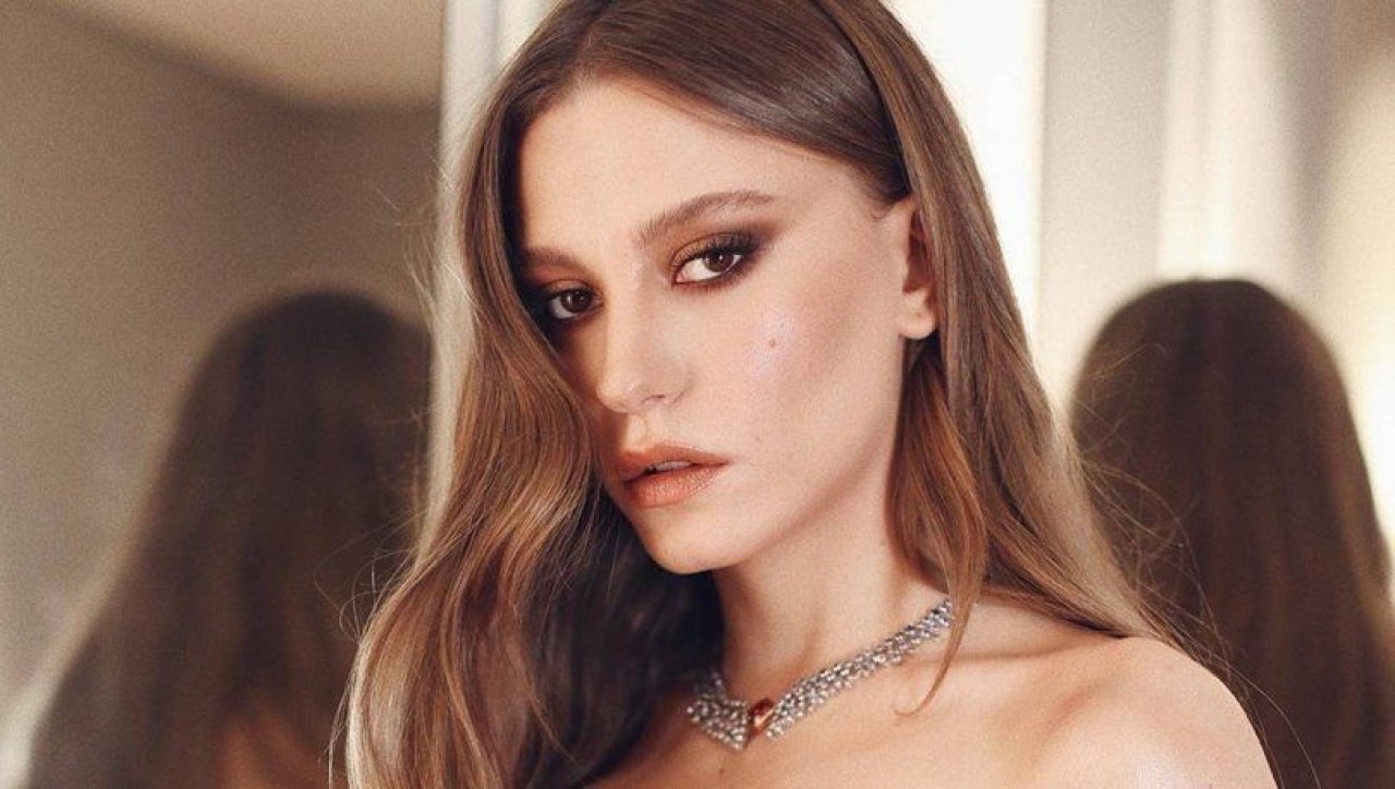 Serenay Sarıkaya Bergen'e Rakip Olmaya Geliyor! Öyle Bir Rol Aldı ki; 'Farah Zeynep Abdullah'ı Geçer' 1