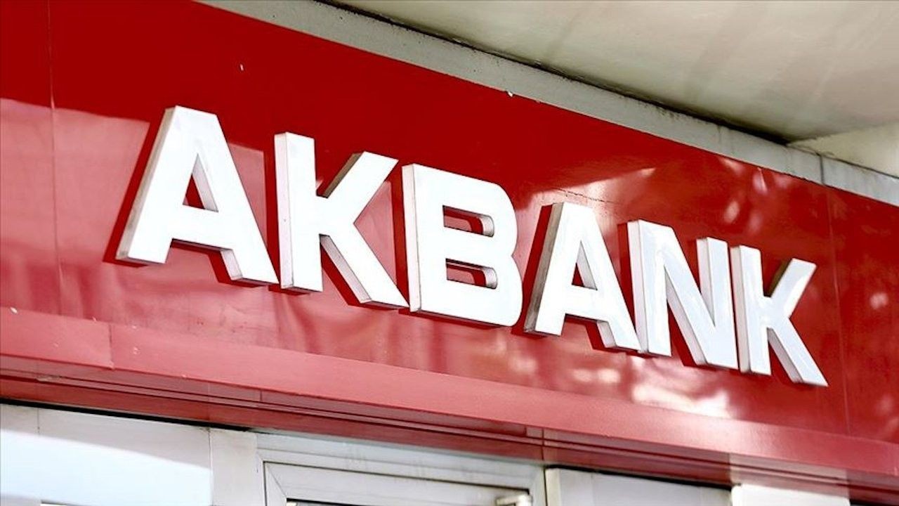 Akbank Duyurdu: Tek Tık ile Hem Siz Hem Sevenleriniz 1000'er TL Kazanacak 5