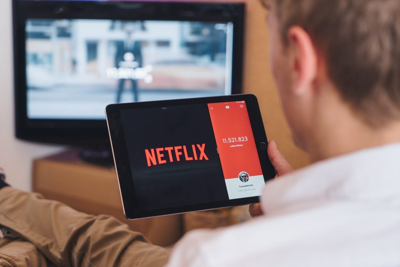 Netflix abonelik ücretini yarı yarıya düşürecek yeni gelişme! 5