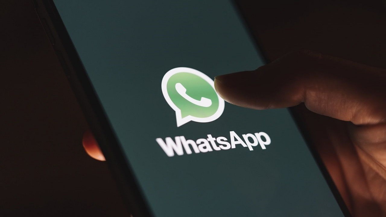 WhatsApp,  bu sene yeniliklere doymadı! Şimdi de herkesin sevdiği emojilere 21 tane daha eklemek için harekete geçti