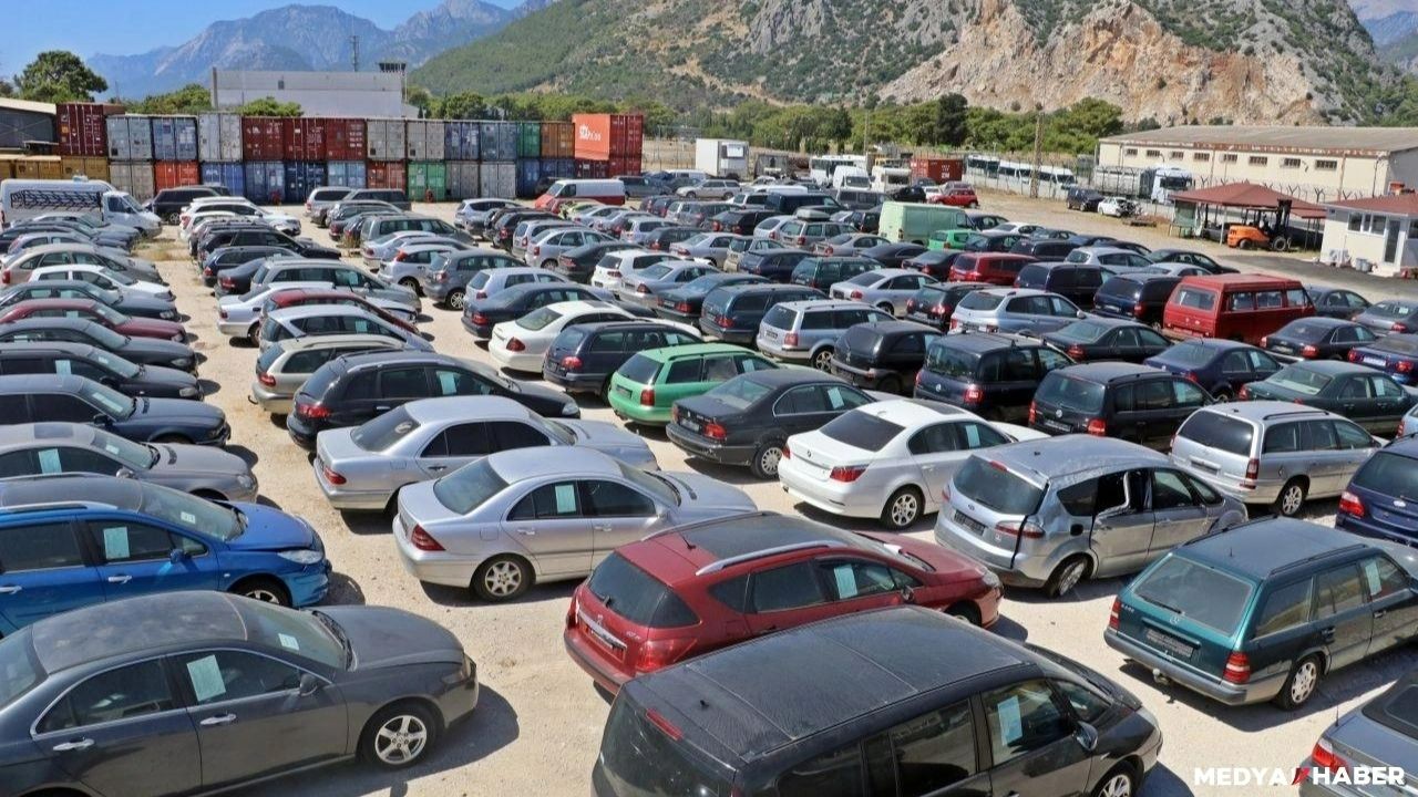 Audi,  Opel,  Renault! Gümrük resmen araç dağıtıyor! 290 Bin TL altı araç listesi yayınlandı