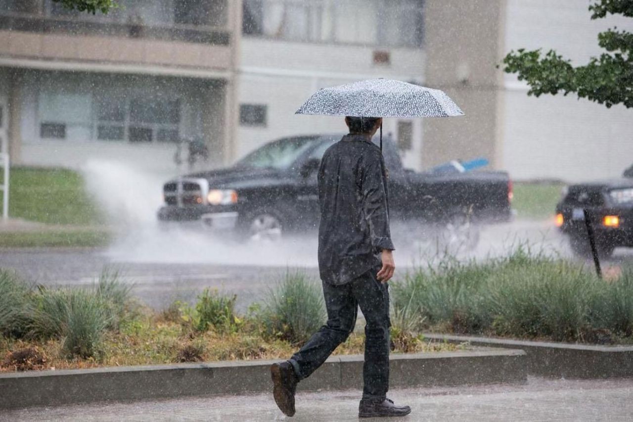 Meteoroloji'den sel uyarısı: 13 şehirde kuvvetli ve yer yer şiddetli yağış bekleniyor! Birçok ile için turuncu kod uyarısı yapıldı 14