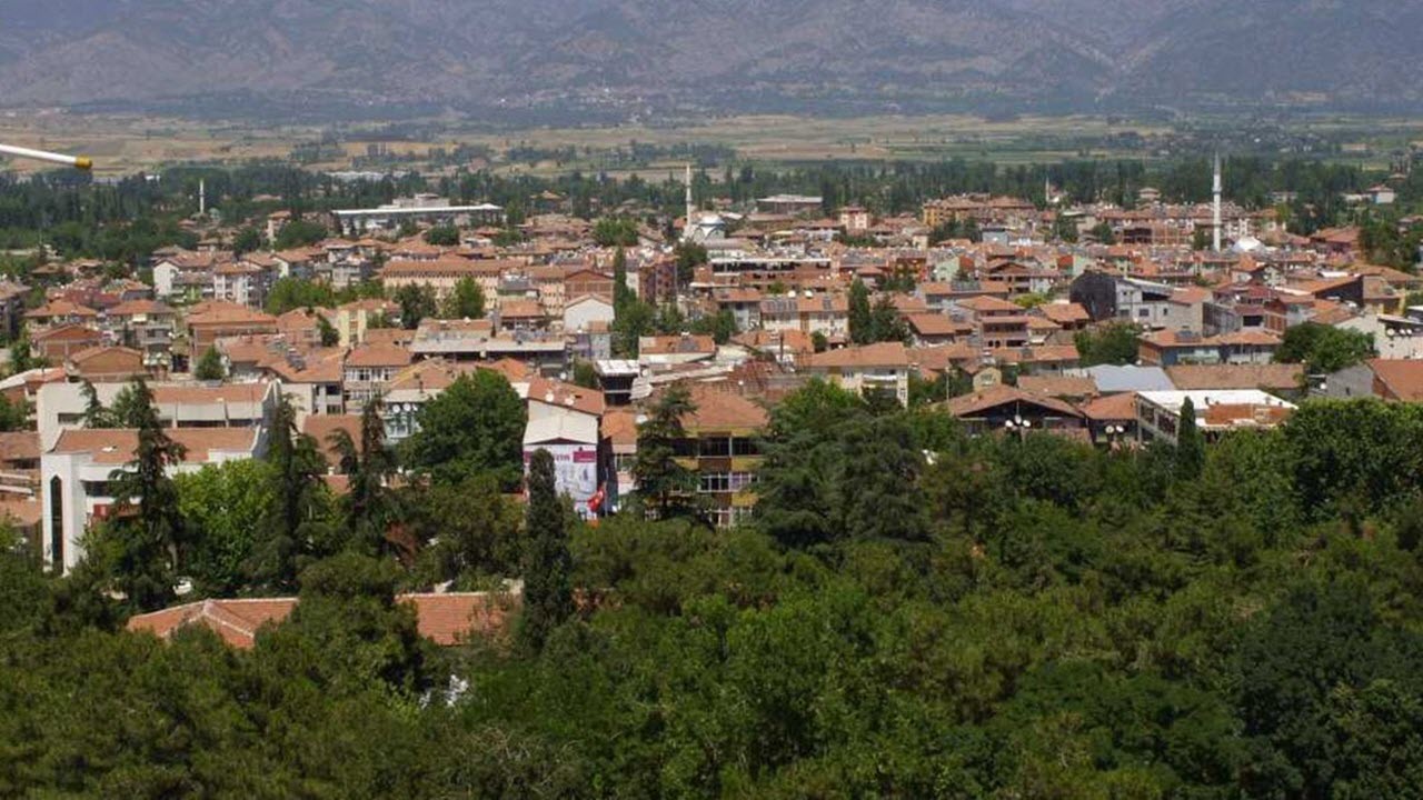 O ilçede karantina başladı! Hızla yayılan hastalık paniği: Bölgeye giriş çıkışlar yasaklandı!