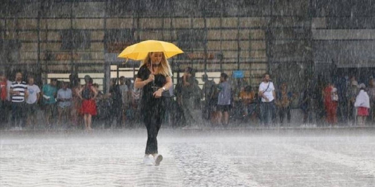 Meteoroloji'den sağanak yağış uyarısı geldi: Türkiye’nin bir yanı kavruluyor bir yanı selle boğuşuyor! İşte bölge bölge hava durumu 1