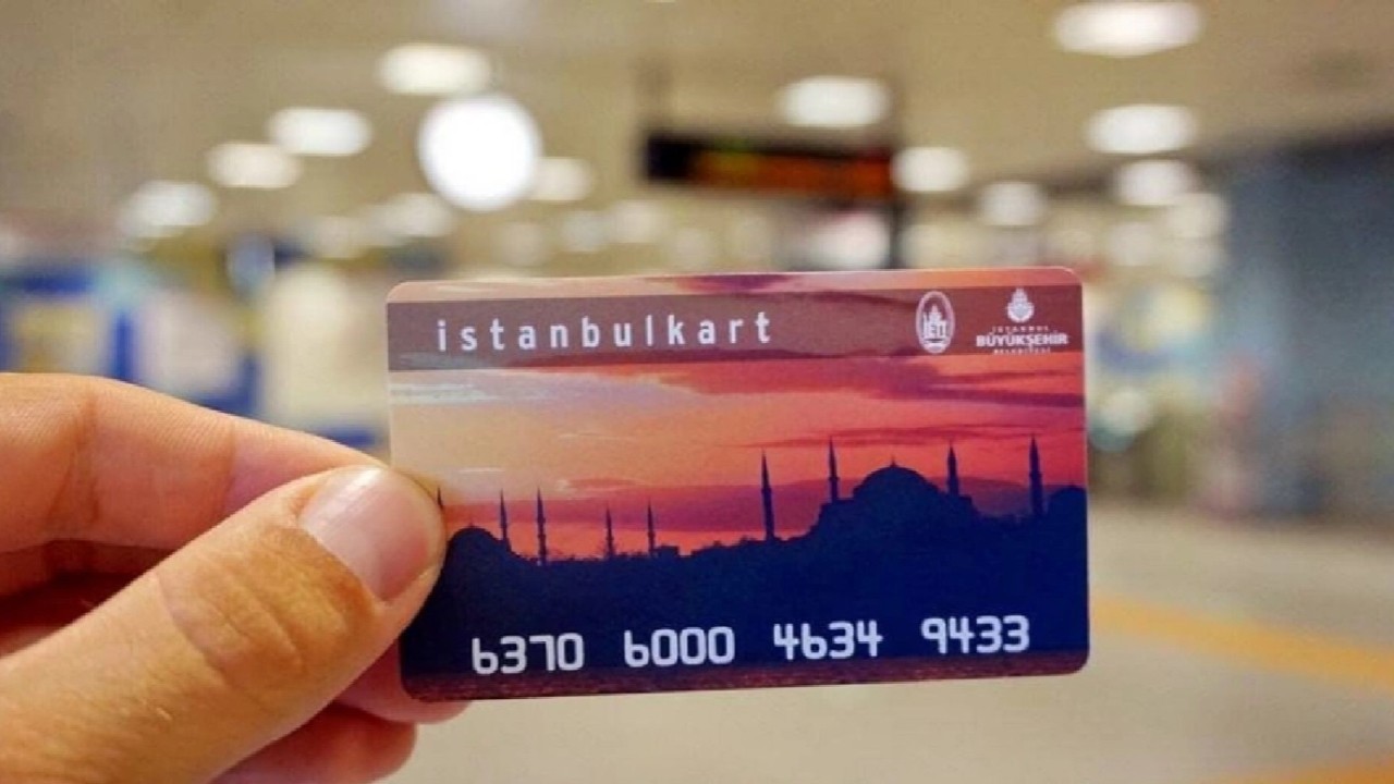 İstanbul’da toplu taşımaya %51, 52 oranında büyük zam: AKBİL tam abonman dolum ne kadar oldu? Öğrenci AKBİL dolum ücreti ne kadar oldu? Metrobüs ücreti de değişti!