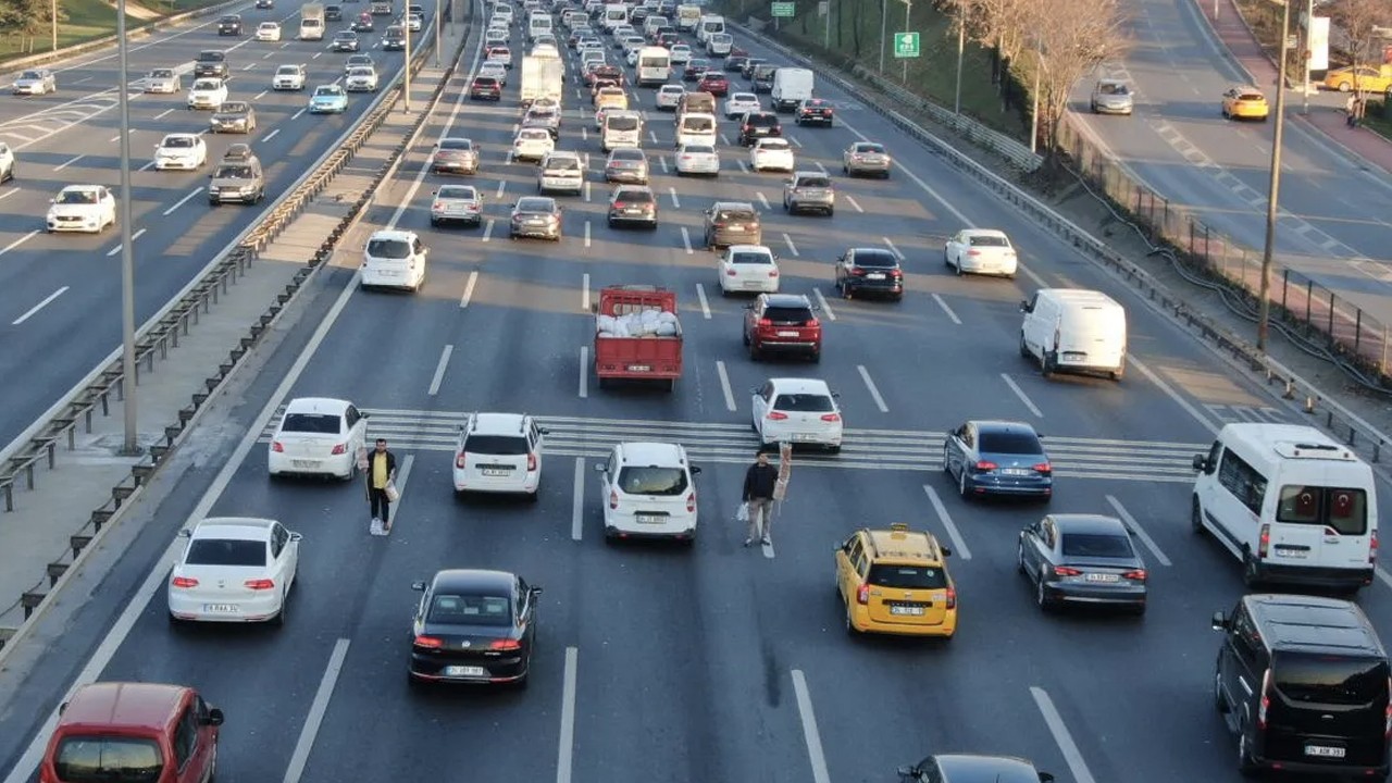 Yarın bu yollar trafiğe kapatılacak aman dikkat! Yolda kalmayın