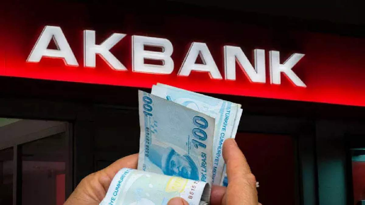 Akbank’tan müthiş kampanya: Yakınını getirene 2000 TL,  maaşını taşıyana 5000 TL chip-para!