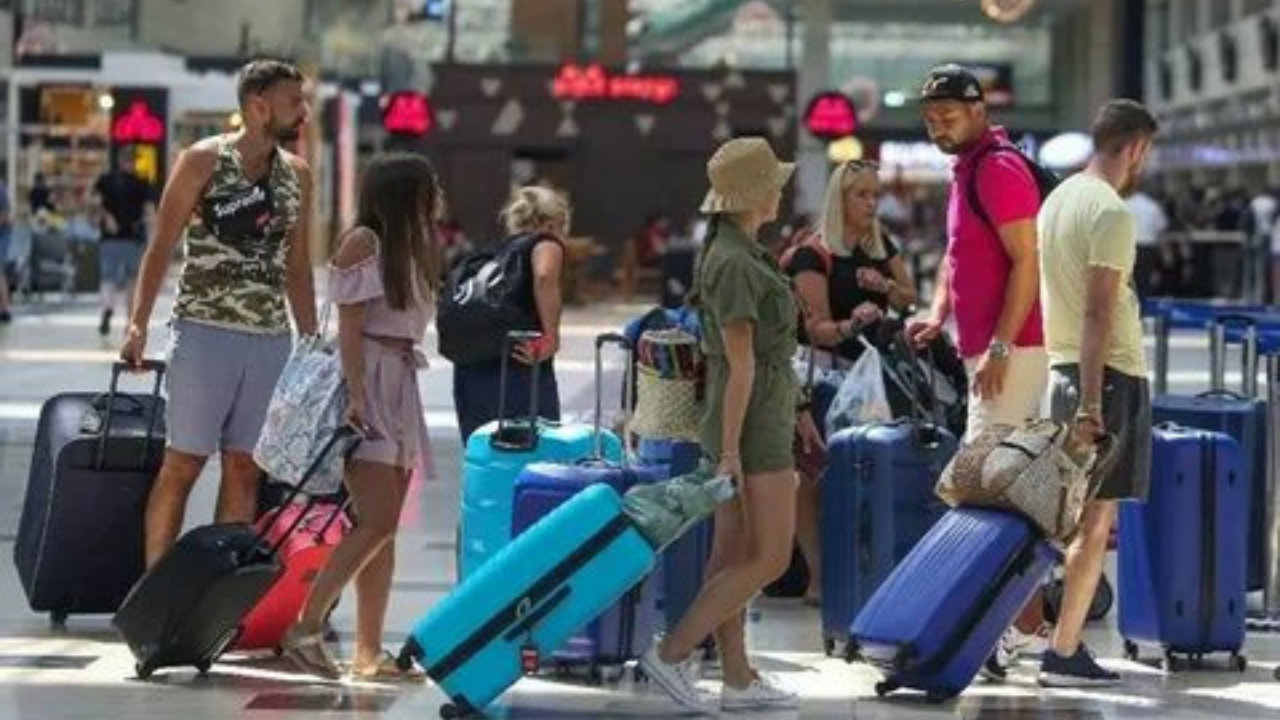 Türkiye'ye akın devam ediyor: Suriye bitmeden yenisi başladı! İngilizler akın akın geliyor