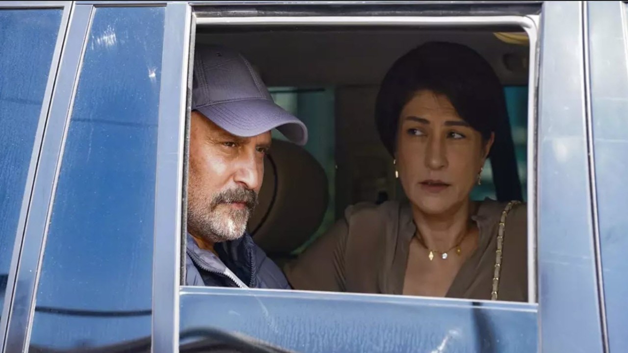 Bambaşka Biri 3. bölüm fragmanı