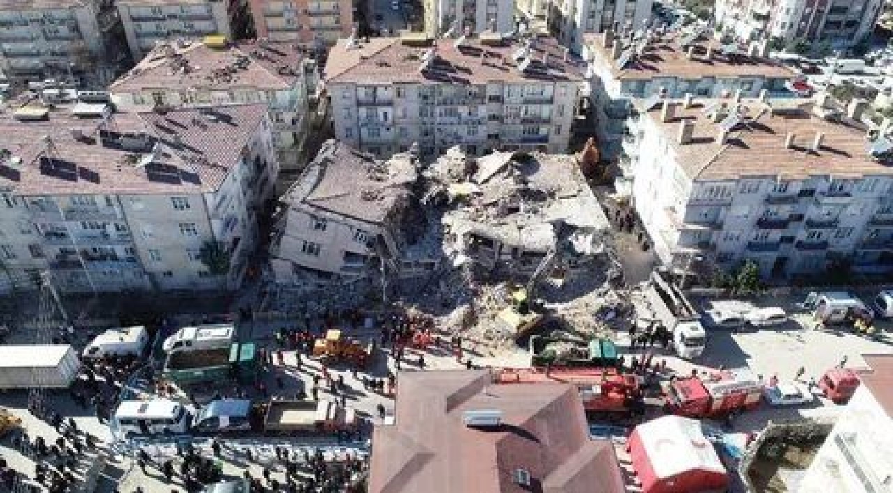 Akşam saatlerinde Elazığ'da deprem oldu! Korku dolu anlar yaşandı! 1