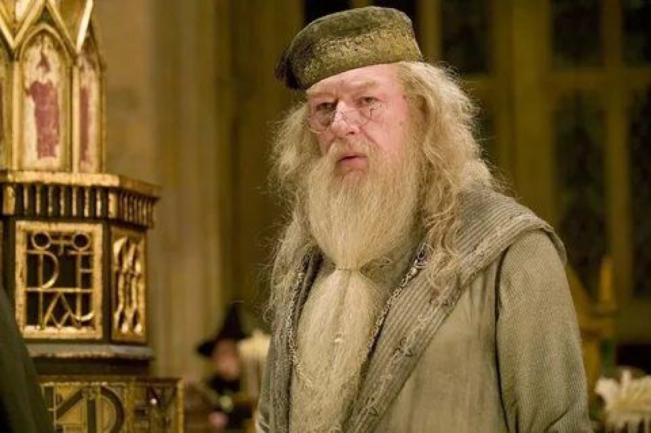 Harry Potter sevenlere üzücü haber! Harry Potter’ın Dumbledore’u Michael Gambon hayata veda etti! 1