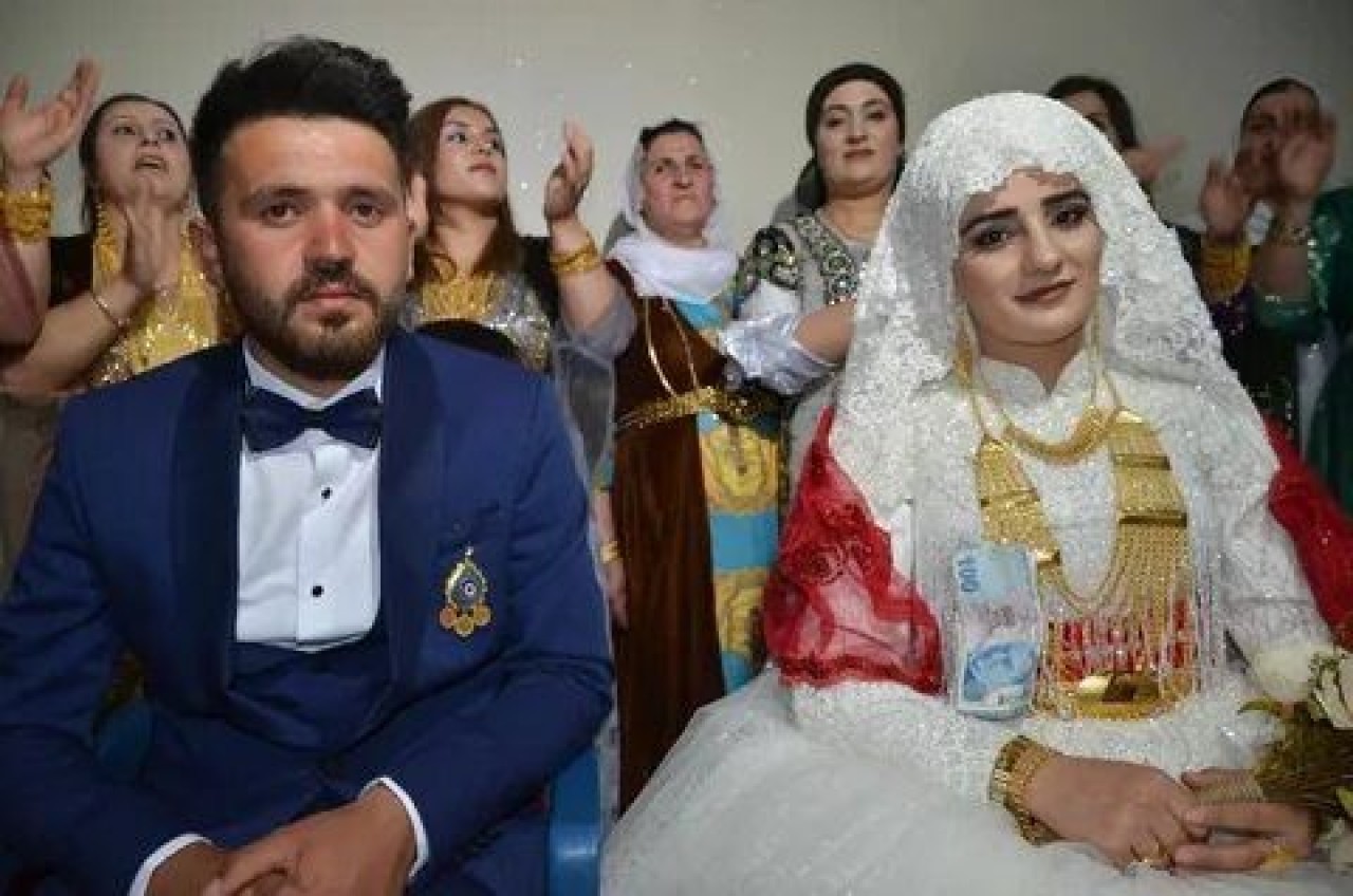 İmam nikahı anında gelinin isteği şok etti! Gelinin mehir isteği damadı şaşırttı: 3 kilo gümüş 2