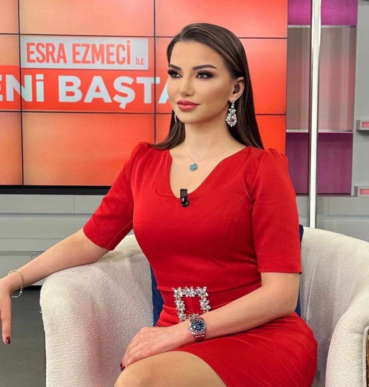 Kocamın abisi,  "Sana aşık oldum" deyip..." Esra Ezmeci ne yanıt vereceğini bilemedi! 2