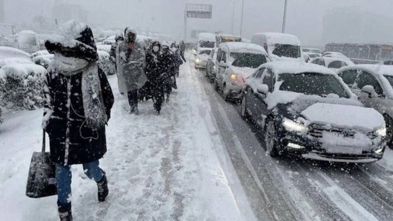 Meteoroloji'den son dakika kar yağışı uyarısı! 3 gün kaldı hazırlığınızı yapın: Kar bu yıl erken geldi 2