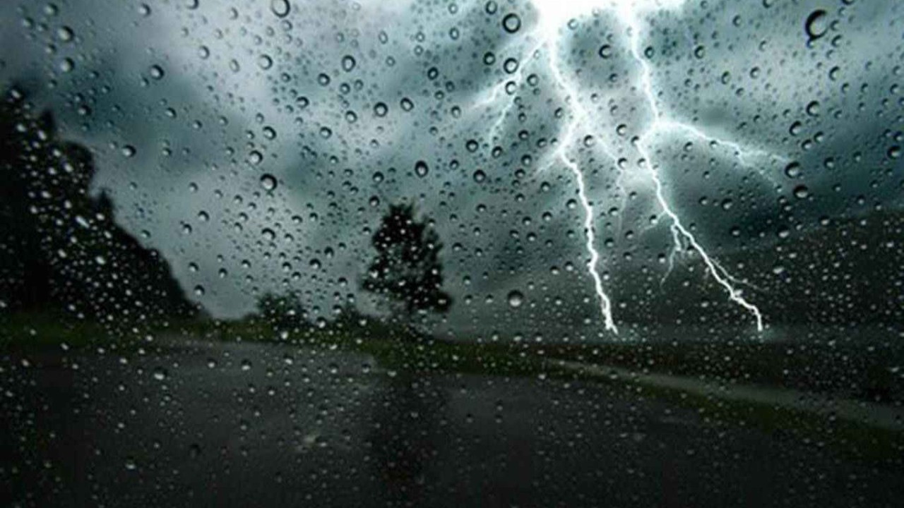 Meteoroloji’den 8 il için kritik uyarı: Sağanak yağış,  toz taşınımı ve deprem riski! Adana,  Mersin,  Hatay,  Osmaniye,  Kahramanmaraş,  Gaziantep,  Malatya ve çevreleri dikkat