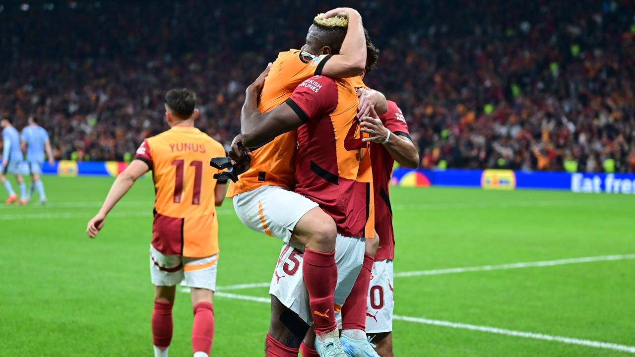 Galatasaray,  Tottenham'ı 3-2'lik skorla mağlup etti! Liderliğe Oturdu