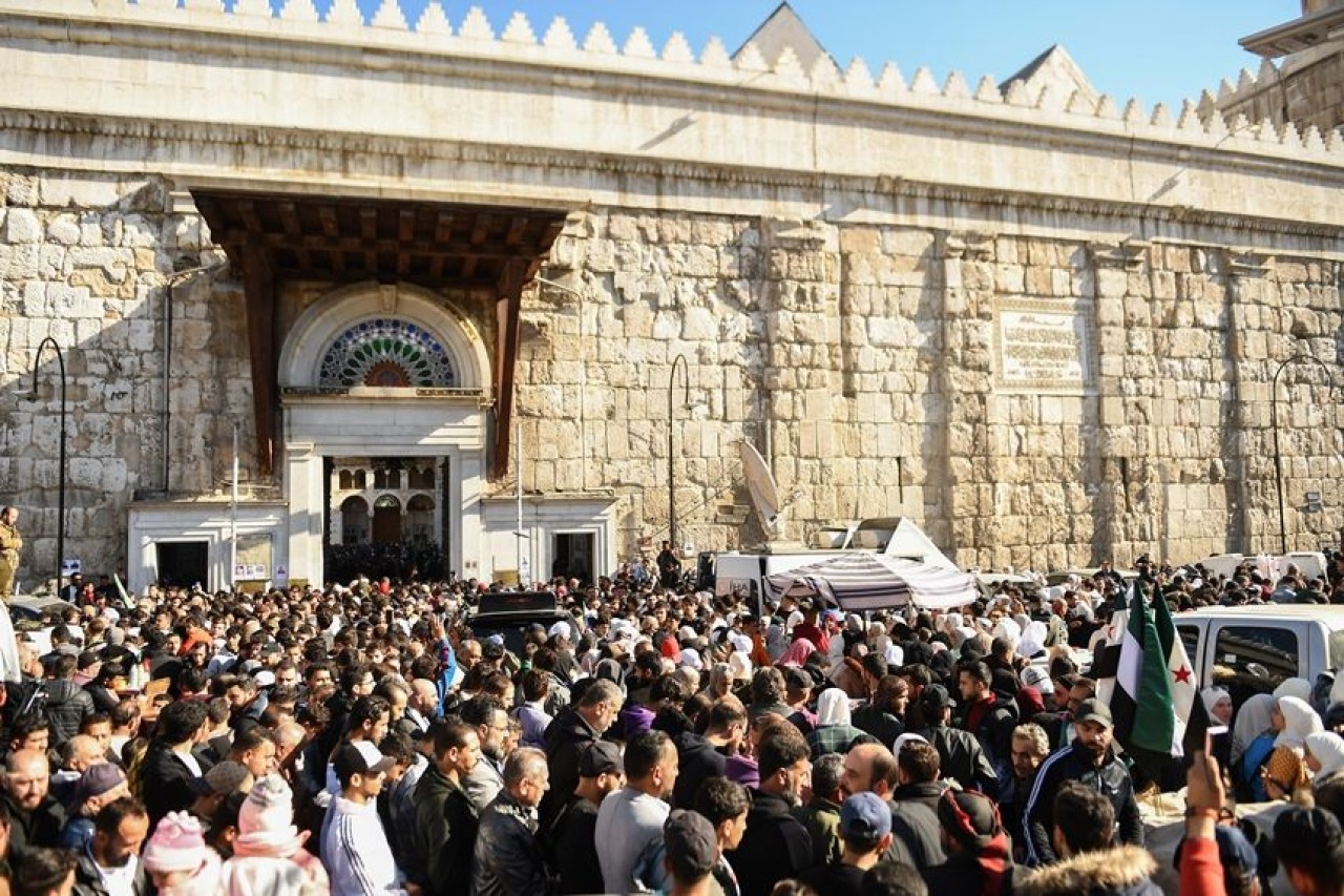 Şam’dan Tarihi Fotoğraflar: Esad Rejiminin Devrilmesinin Ardından Emevi Camisi’nde İlk Cuma Namazı 19