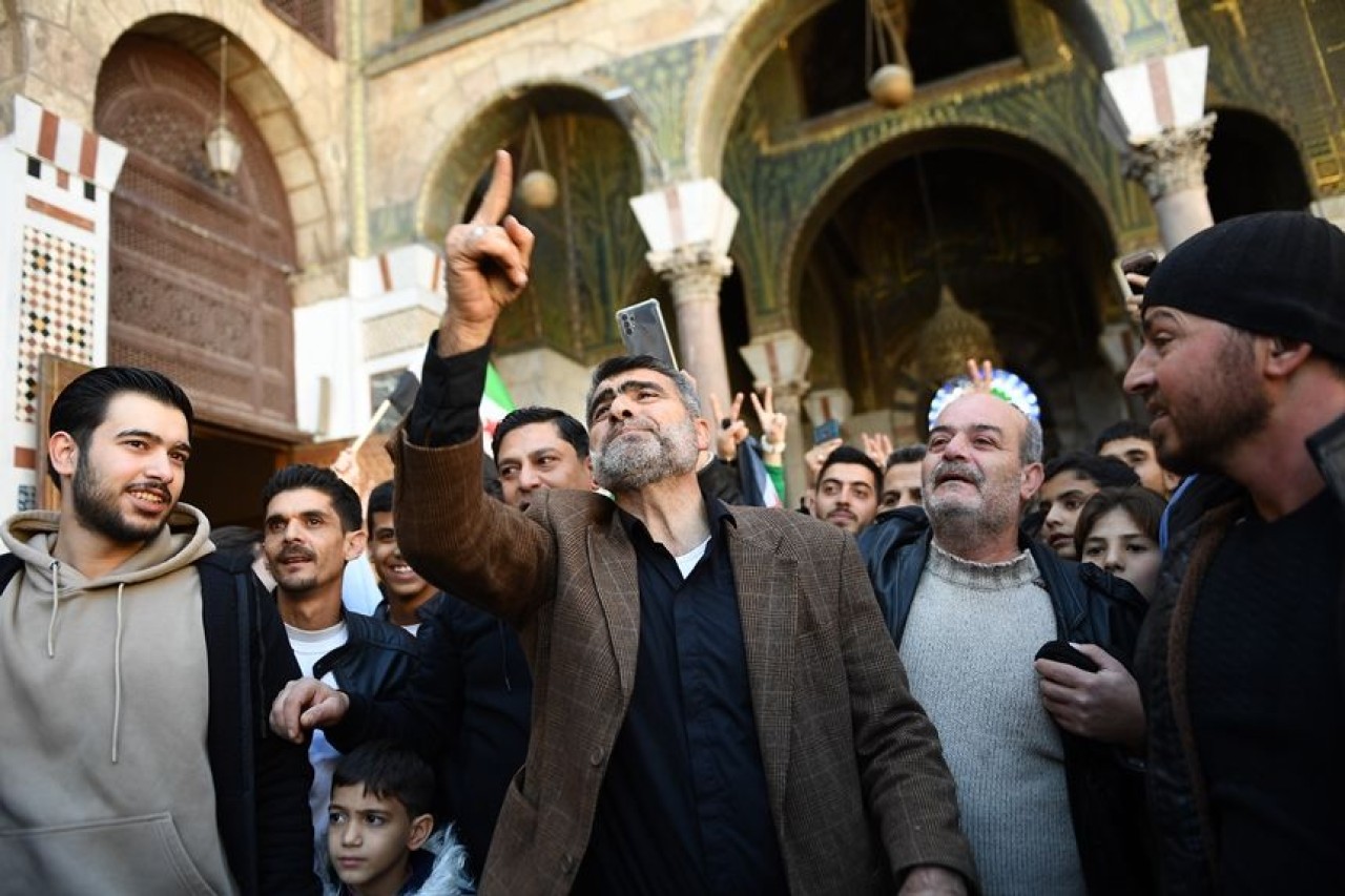 Şam’dan Tarihi Fotoğraflar: Esad Rejiminin Devrilmesinin Ardından Emevi Camisi’nde İlk Cuma Namazı 4