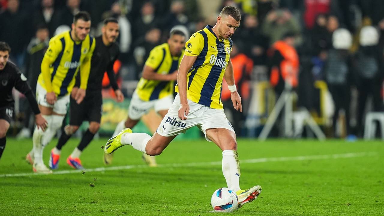 Fenerbahçe,  Hatayspor’u Evinde 2 Golle Geçti | Maç Skoru: Fenerbahçe 2-1 Hatayspor