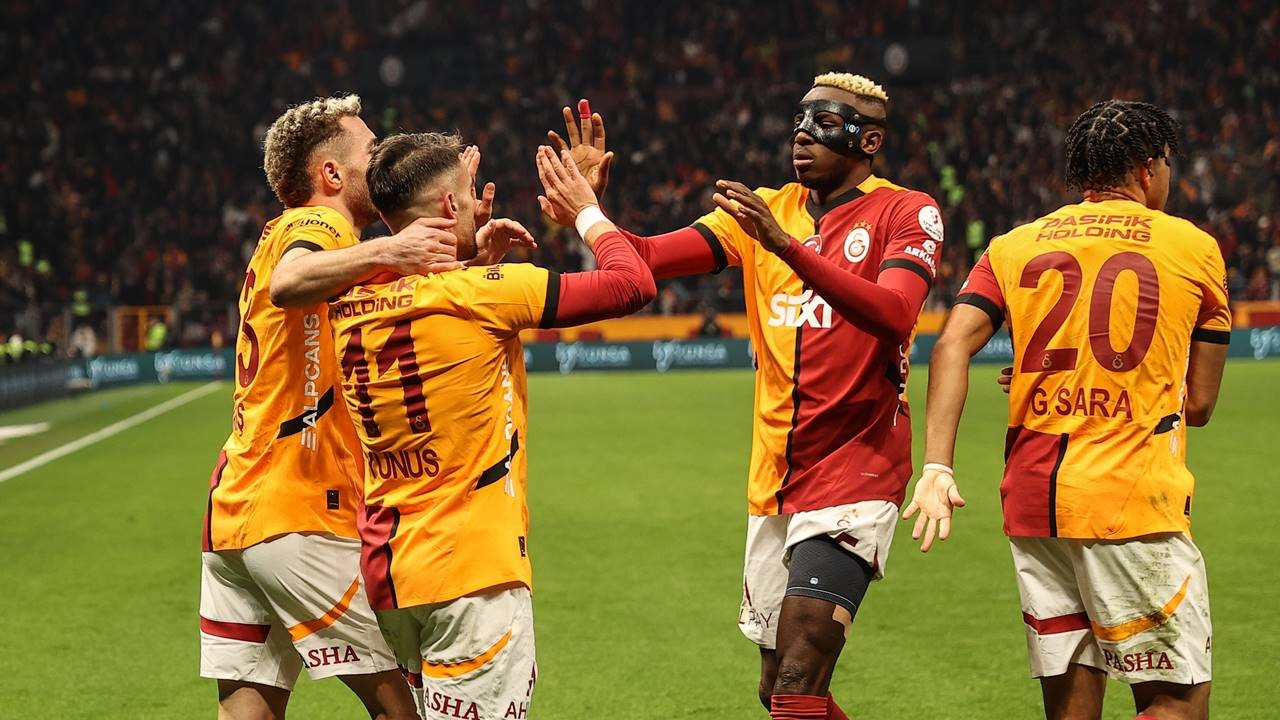 Galatasaray,  Göztepe Karşısında Hata Yapmadı