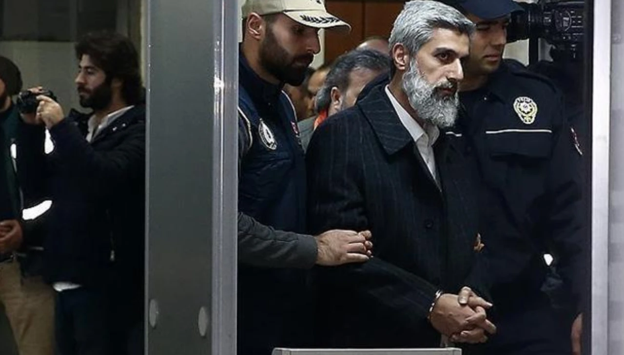 Alparslan Kuytul Gözaltına Alındı Mı? Açıklama Yaptı