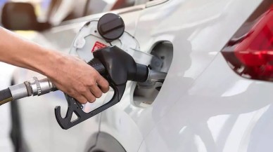 Akaryakıt tabelalarında rakamlar hızla düşmeye başladı,  benzine indirim üstüne indirim geldi! İşte 9 Aralık 2022 benzin,  motorin ve LPG fiyatları