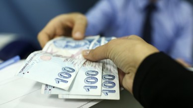 SSK ve BAĞ-KUR emeklisi için yeni ek zam: SGK açıkladı! SSK ve BAĞ-KUR emeklisine ne kadar zam gelecek? 16 milyon emekliye 3 aylık maaş farkı ödemesi yapılacak