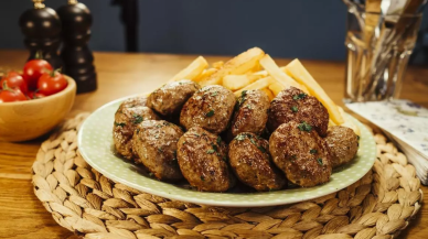 Sodalı Köfte Nasıl Yapılır? Restoranlardaki Gibi Puf Puf Kabaran Köftelerin Sırrı