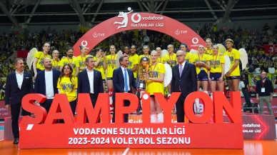 Fenerbahçe Kadın Voleybol 2023-2024 sezonu şampiyonu oldu