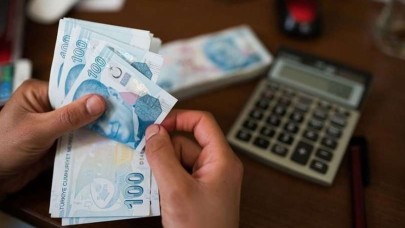 EYT'liler dikkat: 1 lira bile borç varsa emekli aylığı alamıyorsunuz! EYT'de aylık bekleyenlere uyarı geldi,  eksik prim günü varsa emekli aylığı bağlanmıyor