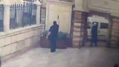 İsmailağa Camii’nden Silah Sesleri Yankılandı! Dehşet Anı Anbean Kamerada